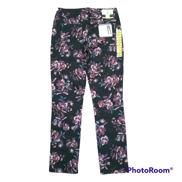 Bandolino Amy Black Floral Print Modern Straight Leg Stretch Jeans. Size 8 - Picture 4 of 15